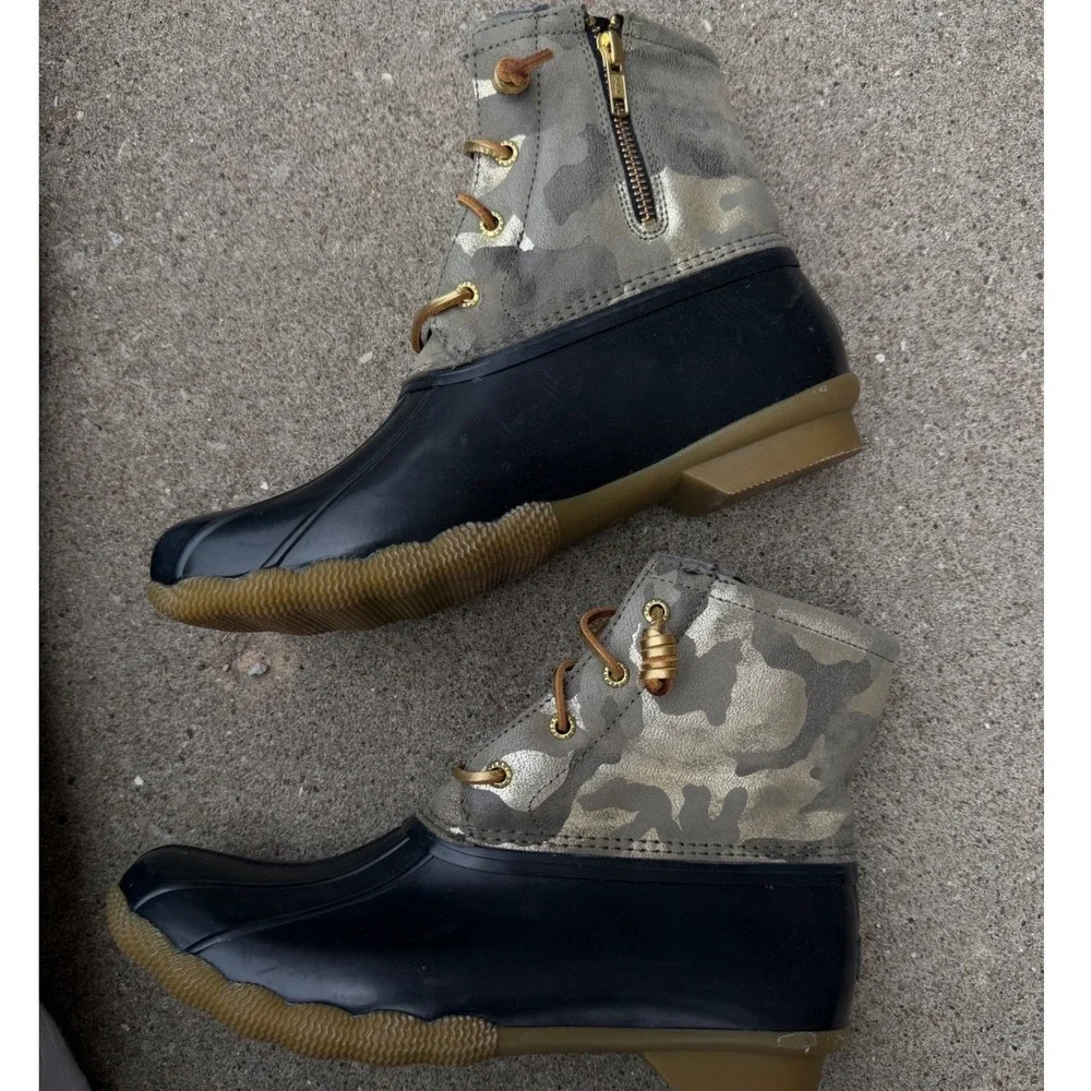 Sperry Saltwater Camo Duck Boots Womens Sz 10 Black Gold Metallic STS86694 Ankle